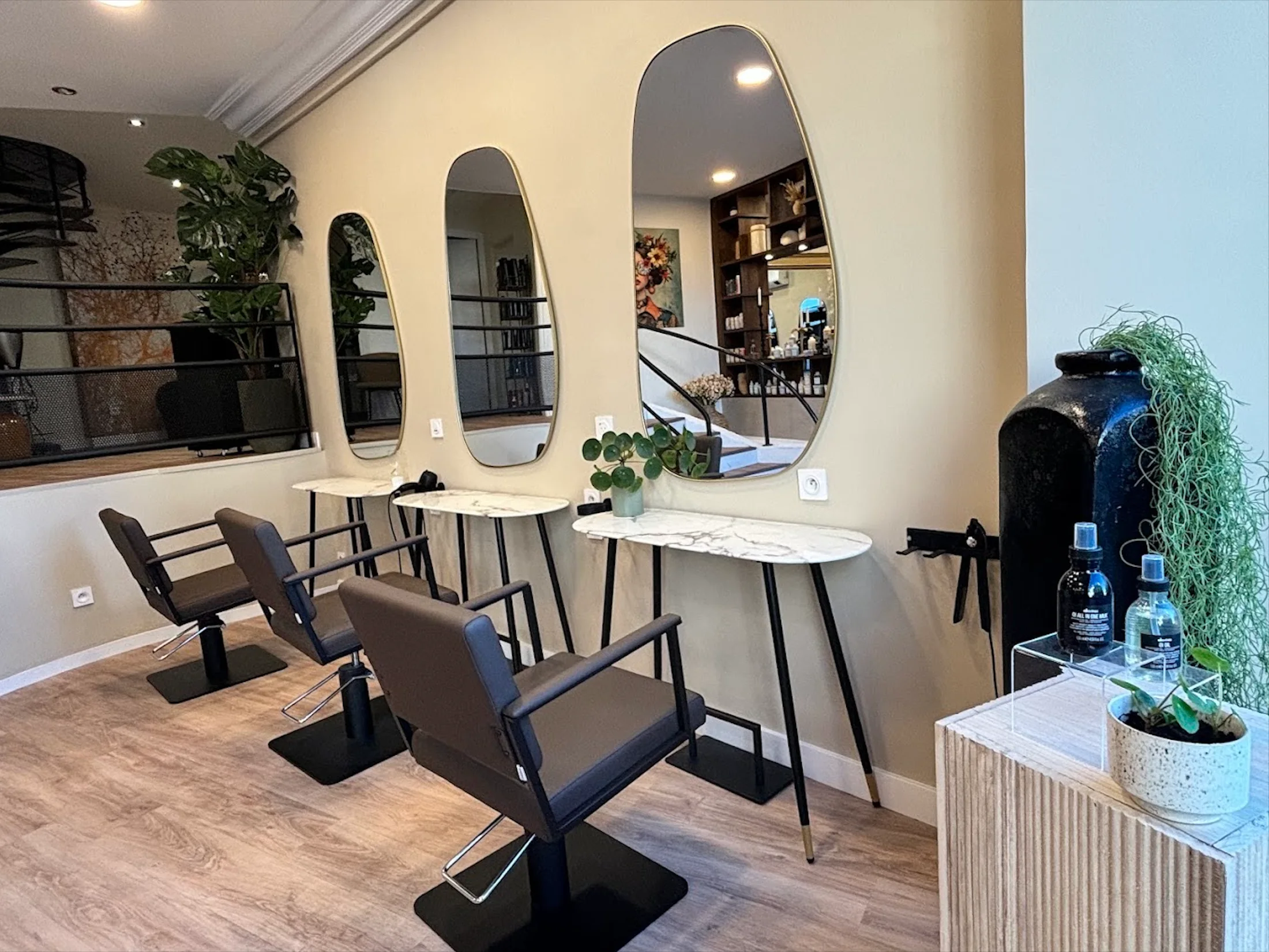 Salons de coiffure — chantier SPRO : Mathis et Clara Vannes