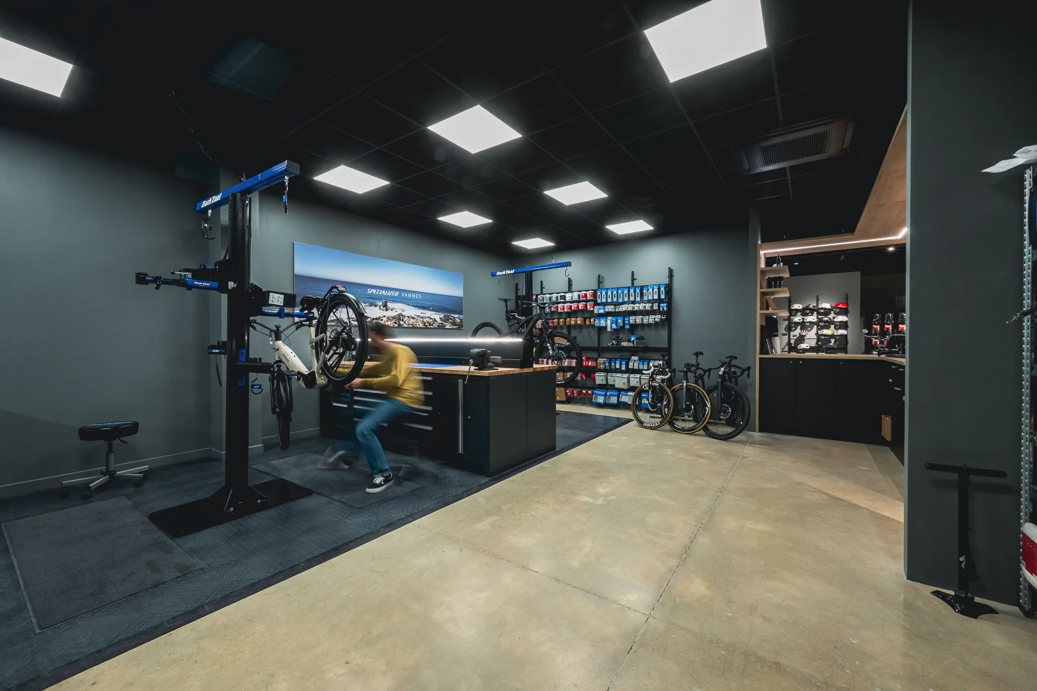 Magasins — chantier SPRO : Specialized Vannes