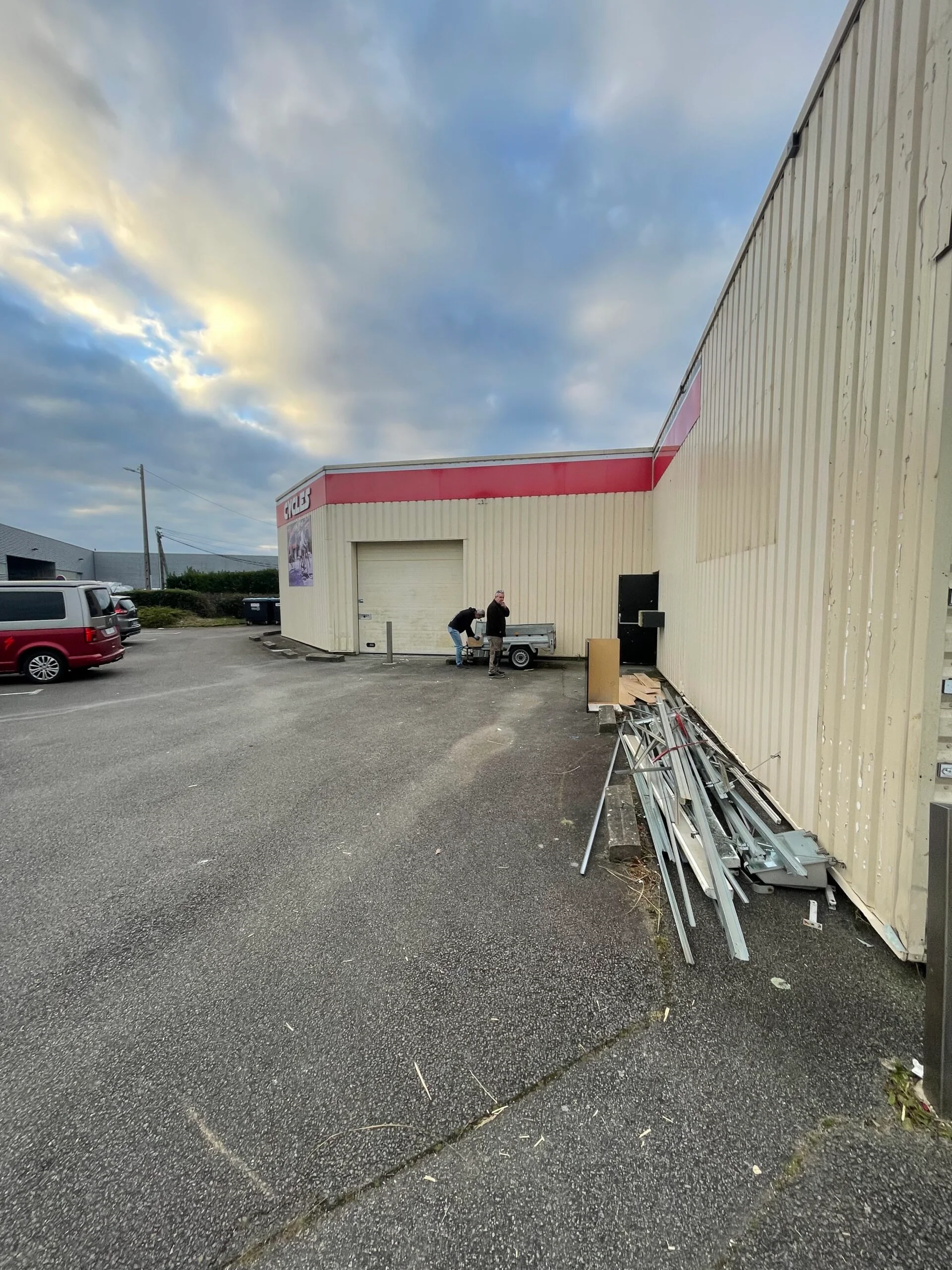 Ravalements extérieurs — chantier SPRO : Specialized Vannes